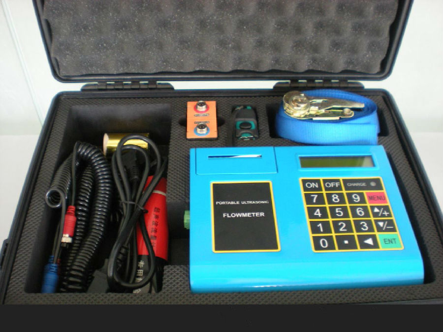 Portable Ultrasonic flow meter.jpg